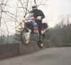 motosalto_at650.jpg (108963 byte)